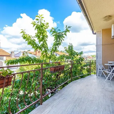 Apartman Lidija *
