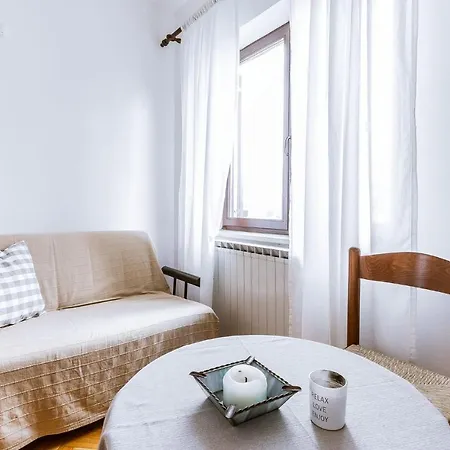 Lidija Апартаменти Пореч