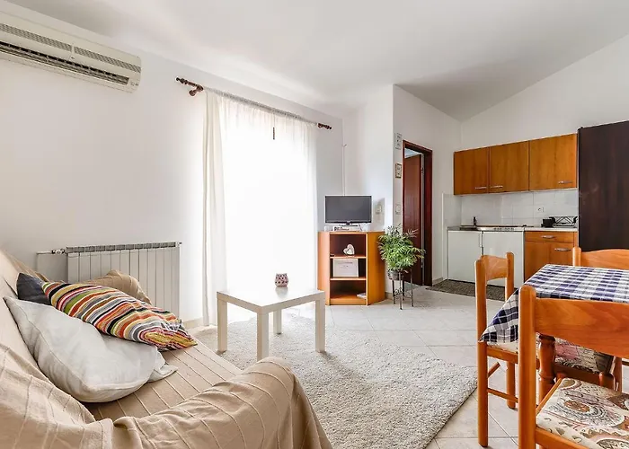 Apartament Lidija